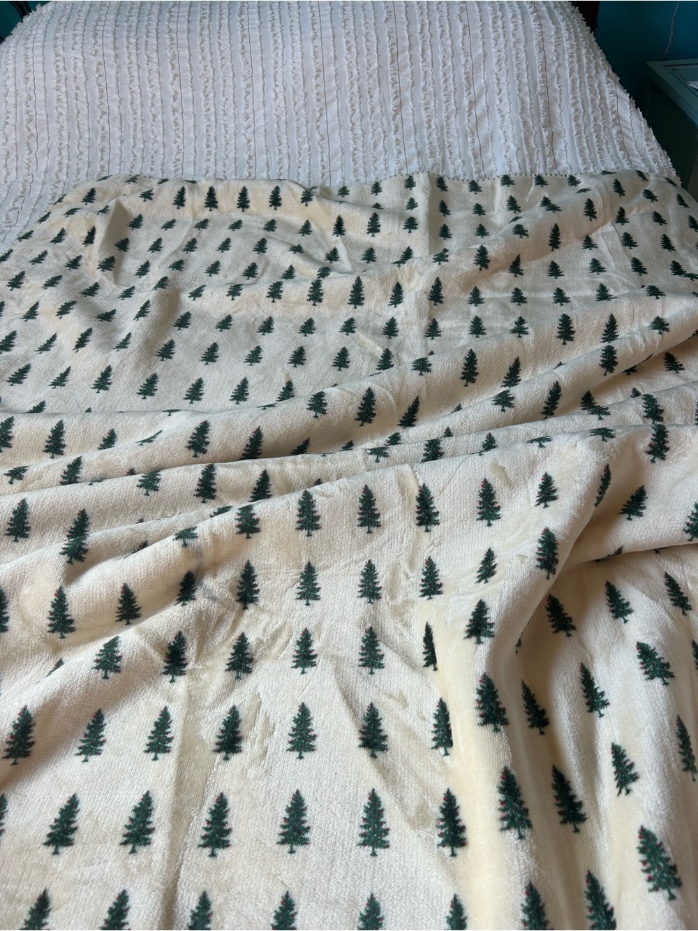 Christmas Tree Print Fleece Blanket